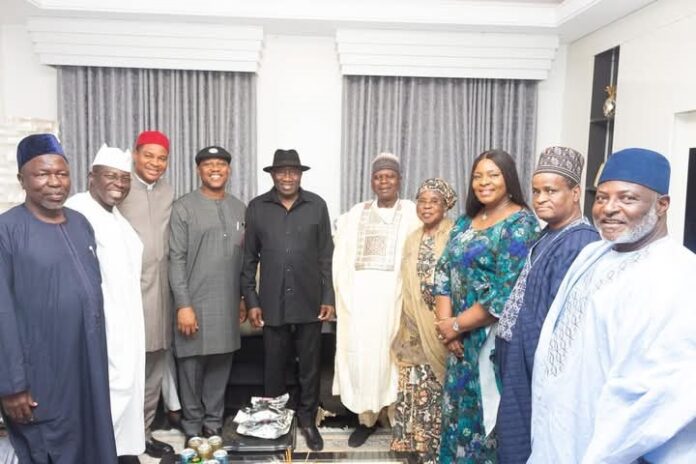 Goodluck Jonathan meets PDP NWC Goodluck Jonathan meets PDP NWC