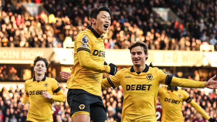Hwang-Hee-Chan-Wolves