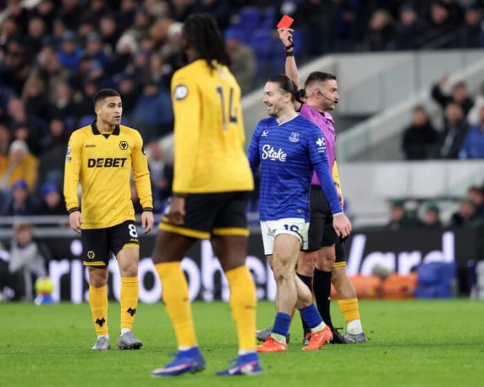 Nine-Man Everton Earn Point After Chaotic Wolves Draw Nine-Man Everton Earn Point After Chaotic Wolves Draw