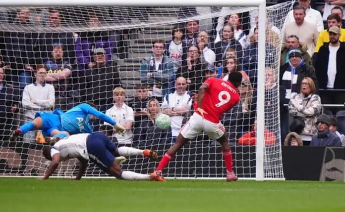 Awoniyi vs Tottenham Awoniyi vs Tottenham