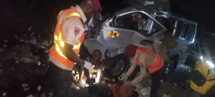 Four Die As Bus Rams Into Truck On Ijebu Ode-Ore Expressway Four Die As Bus Rams Into Truck On Ijebu Ode-Ore Expressway