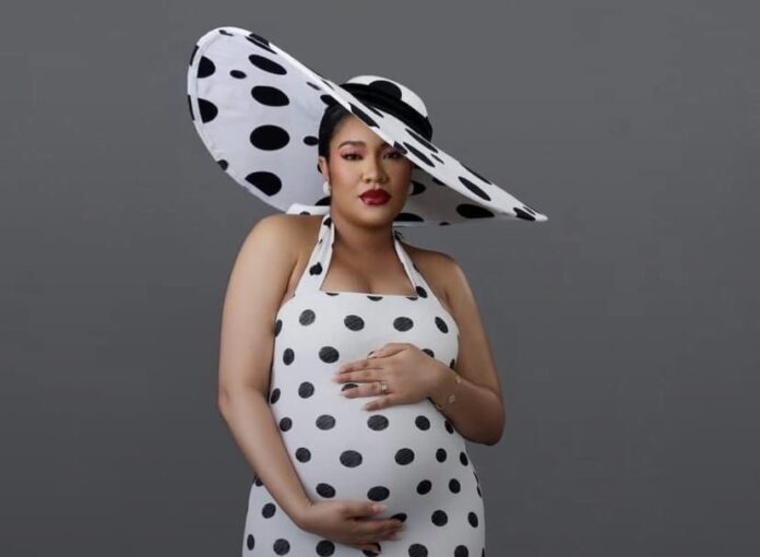 Former MBGN Winner Anna Banner Welcomes Second Child