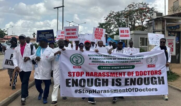 lagos-doctors Kicked Against Police Harassment lagos-doctors Kicked Against Police Harassment
