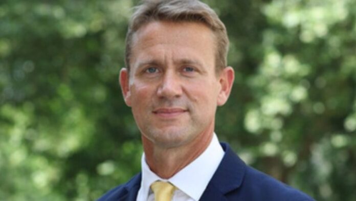 Peter-Vowles