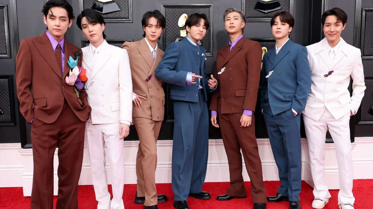 BTS (photo 2) - THEWILL NEWS MEDIA